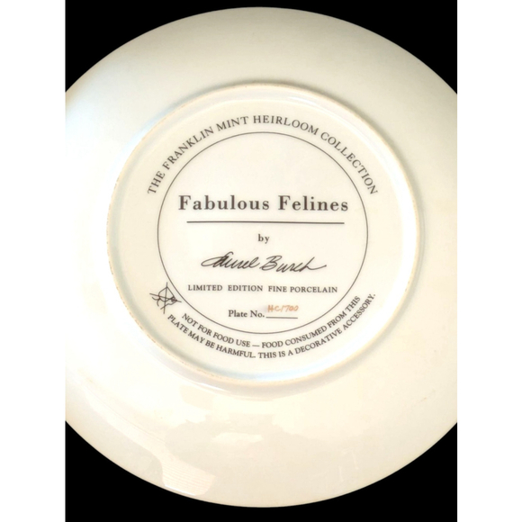 VTG 1994 "Fabulous Felines" Porcelain Plate, Laurel Burch cats - Picture 2 of 2